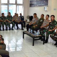 Panglima TNI  saat menyampaikan ucapan terimakasih kepada seluruh jajarannya yang telah berhasil mengevakuasi korban kecelakaan Heli Mi-17.